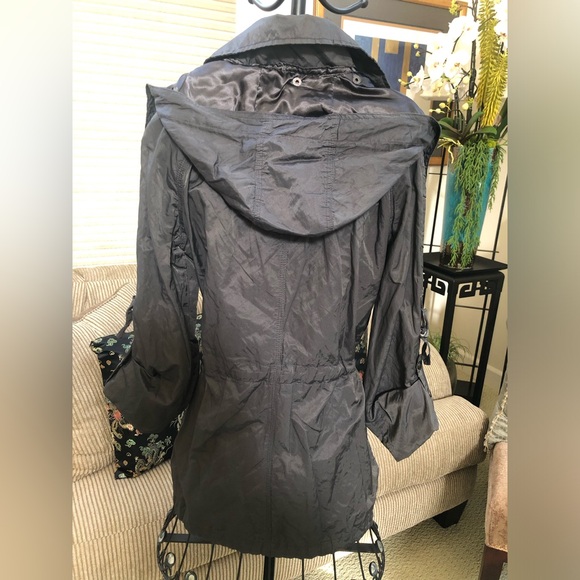 🧥 Black Anorak Detachable Hooded Jacket. - Picture 7 of 9